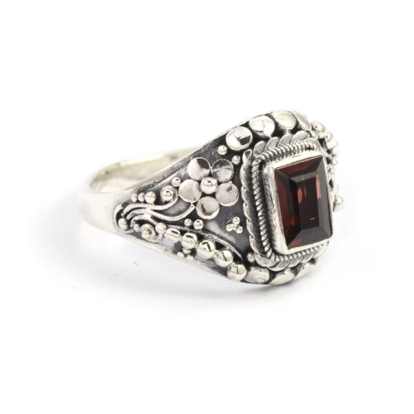 Cincin Perak Bun Bunga Armadelo R370
