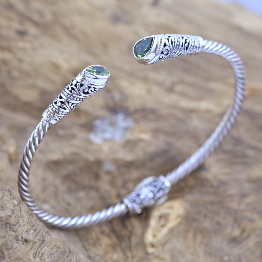 silver bracelet B395