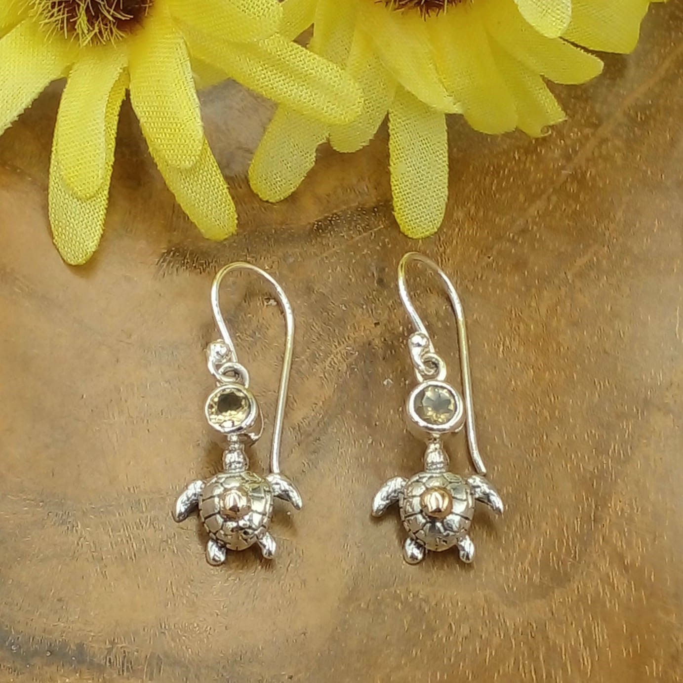 Anting Perak Penyu Permata