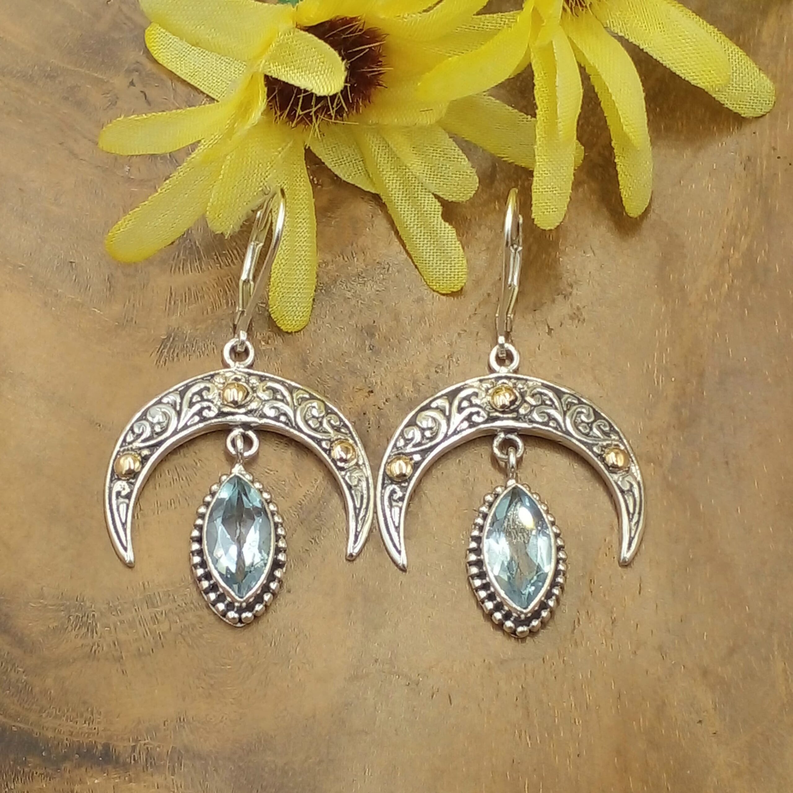 Anting Bulan Sabit Perak