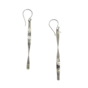 anting juntai panjang