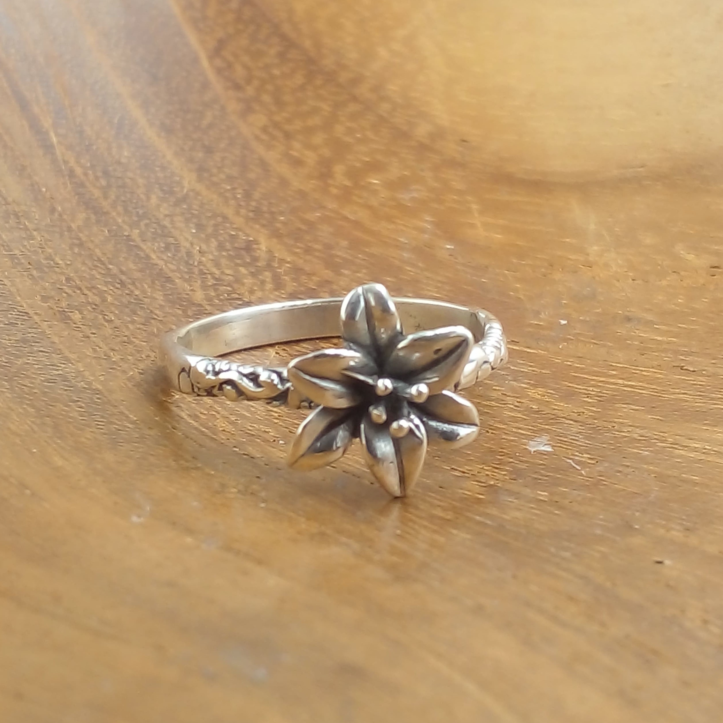 Cincin Perak Motif Bunga Lily R678 - Gambar 4