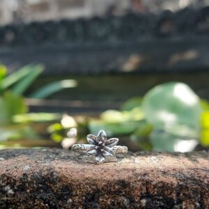 Cincin Perak Motif Bunga Lily R678 - Gambar 3