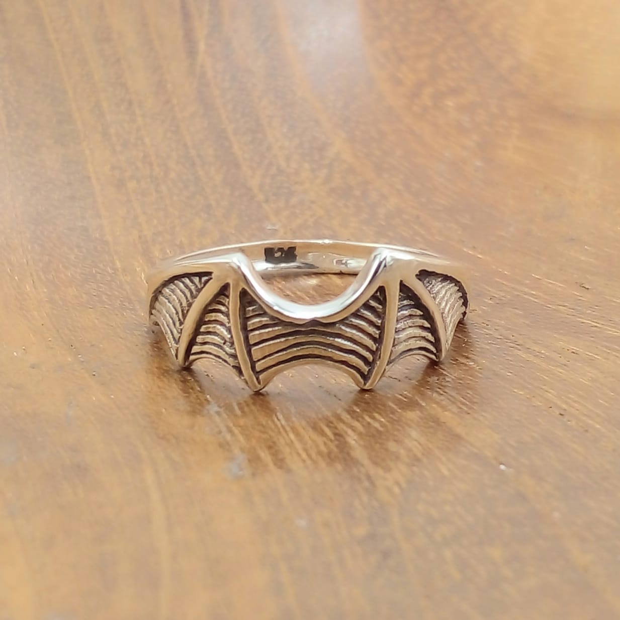Cincin Perak Sayap Kelelawar Motif Garis R774 - Gambar 3
