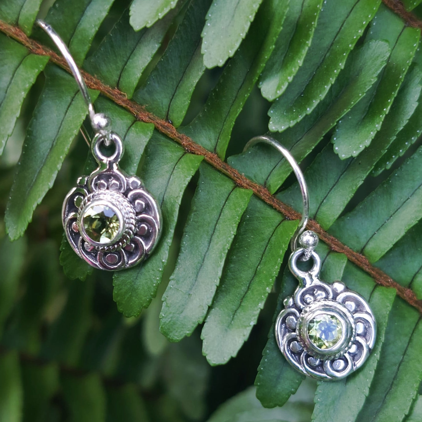anting perak bali permata