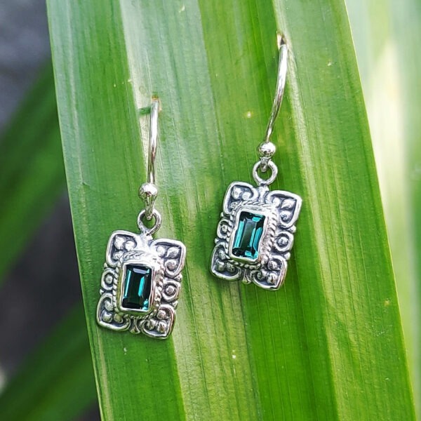 Anting Perak Rectangle Permata E1868