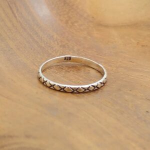 Cincin Perak Motif Silang (X Pattern) R690 - Gambar 3